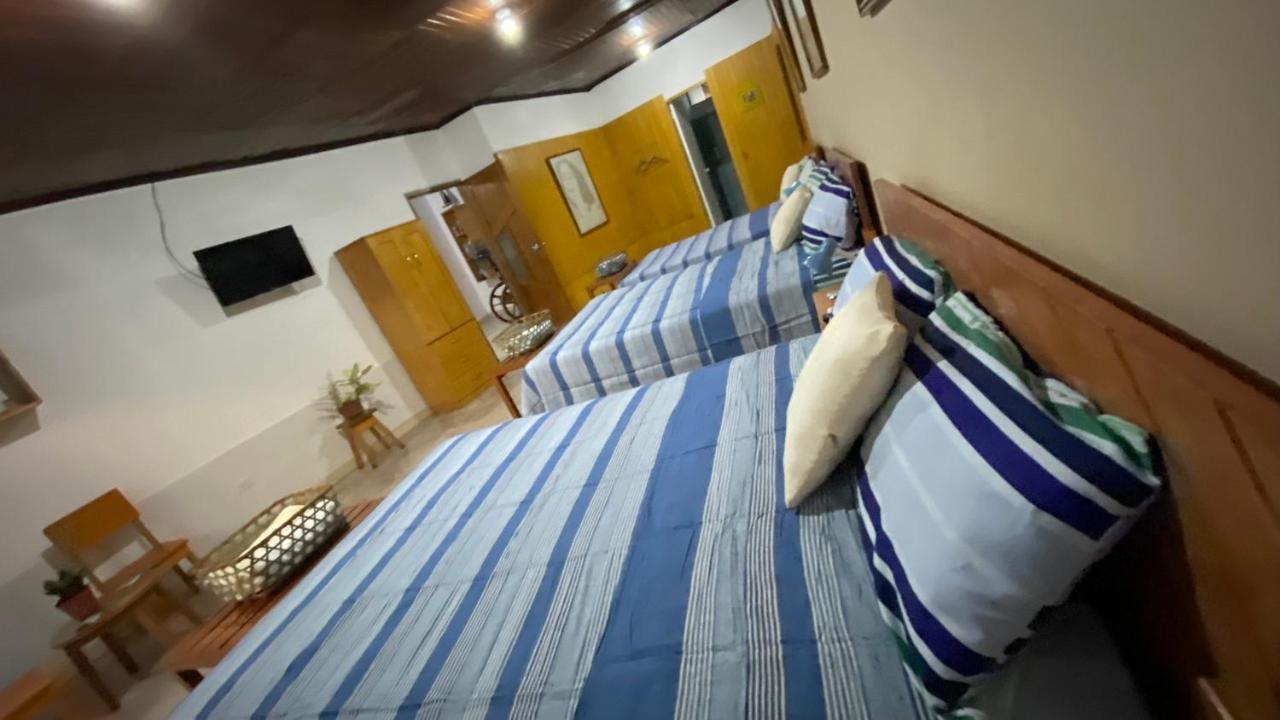 Poseidon Guest House อีกีโตส ภายนอก รูปภาพ
