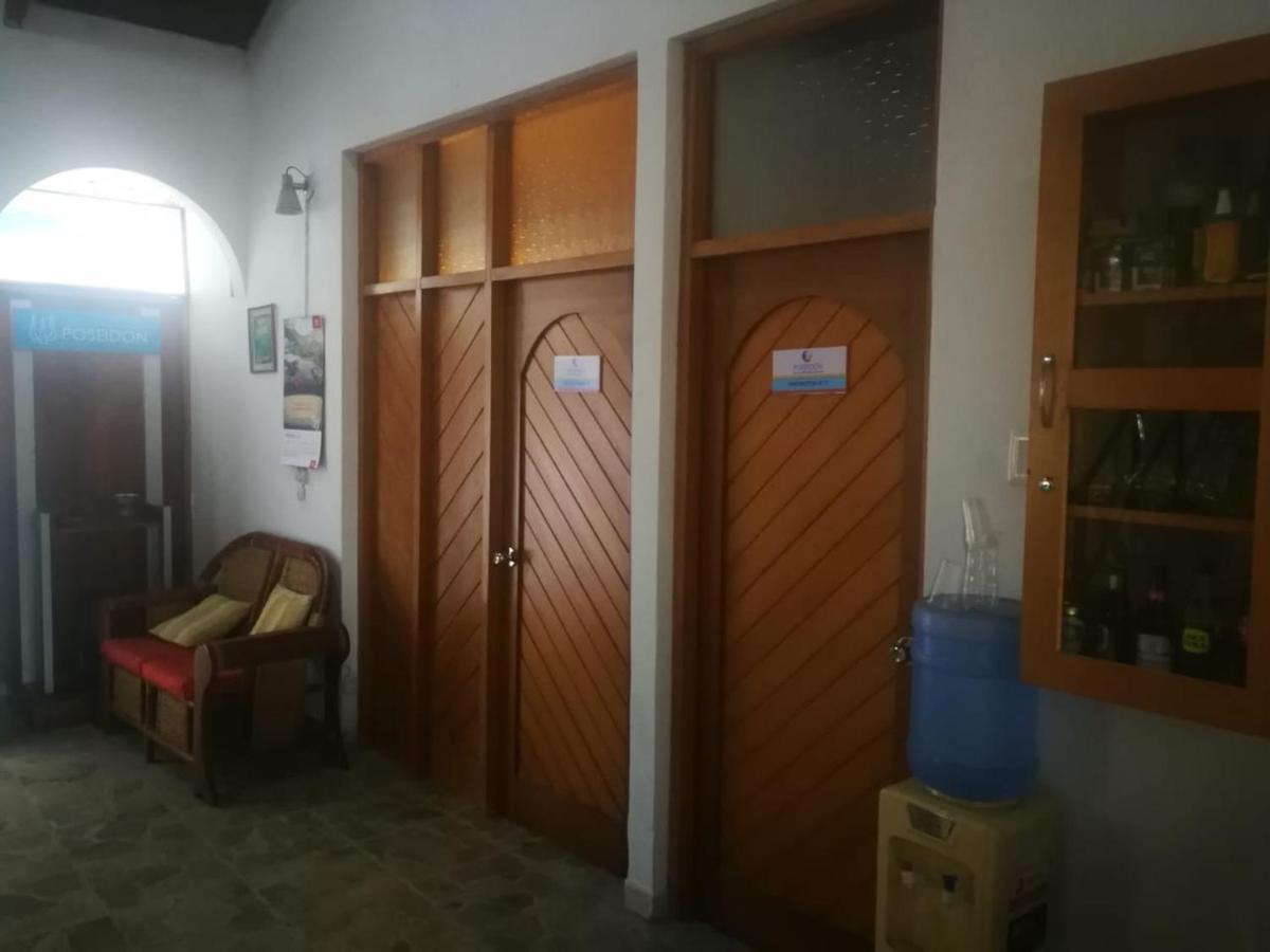 Poseidon Guest House อีกีโตส ภายนอก รูปภาพ